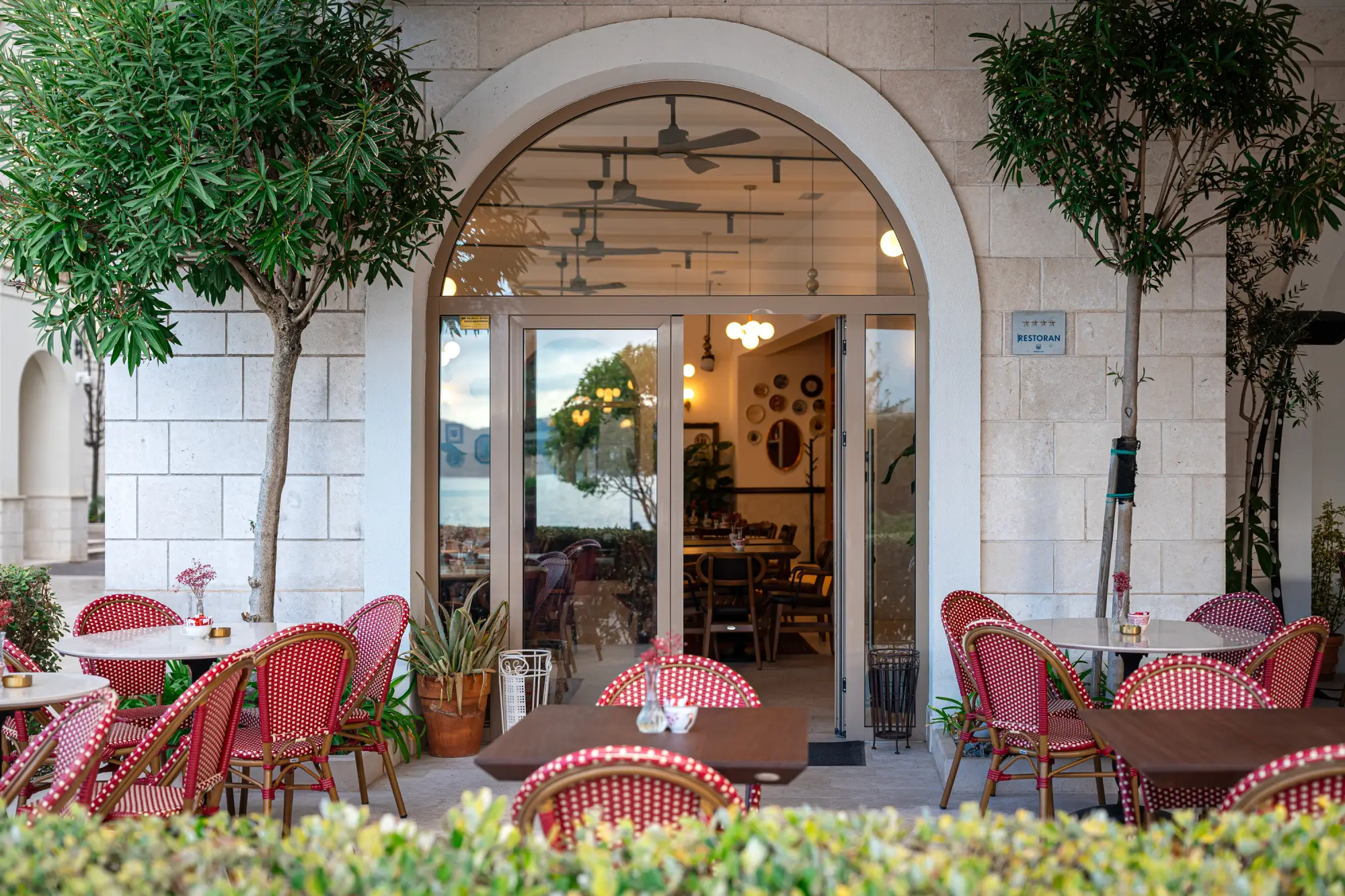 Restaurant babi restaurant - fine dining experience